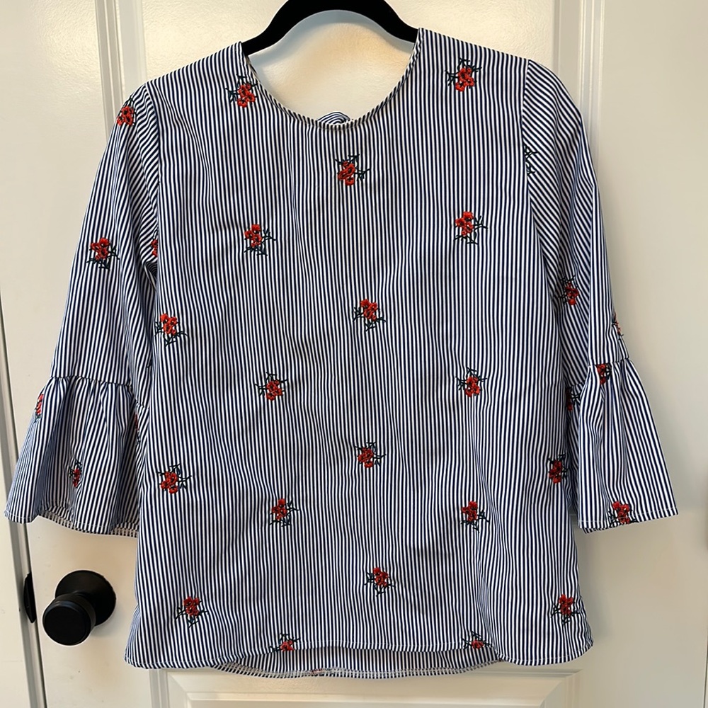 Blue and white peplum sleeve blouse